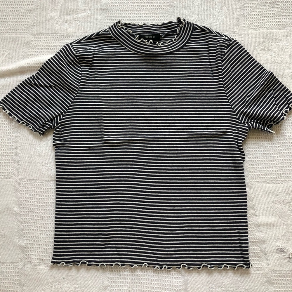 striped lettuce cut top